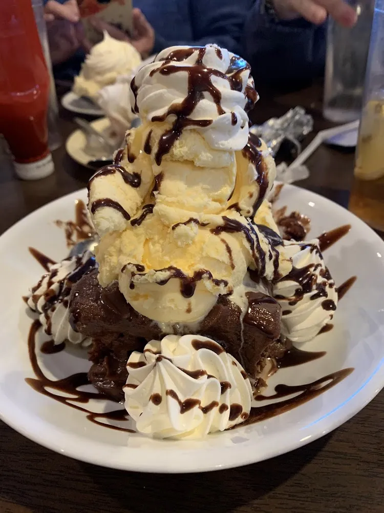 Brownie Sundae